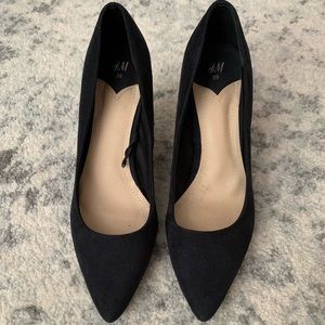 H&M faux suede black heels